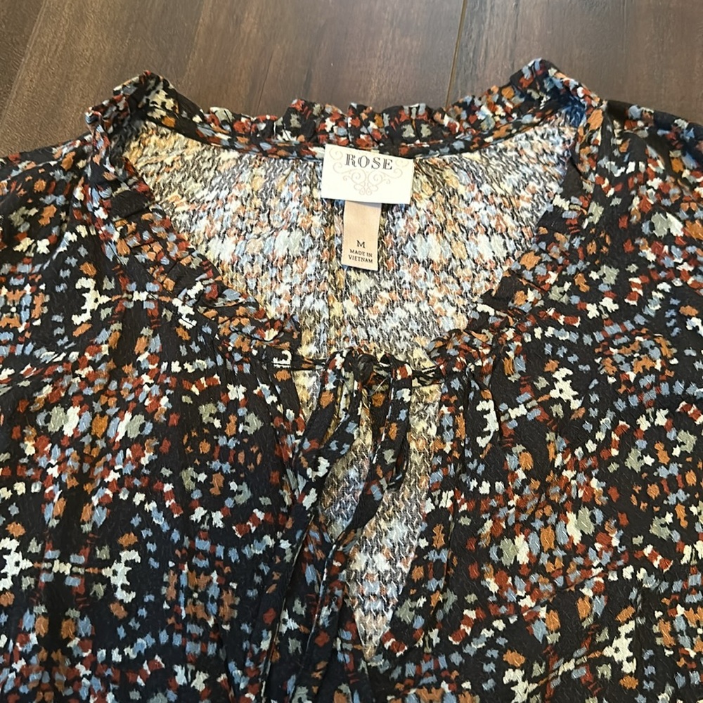 Patterned Blouse - Picture 5 of 7